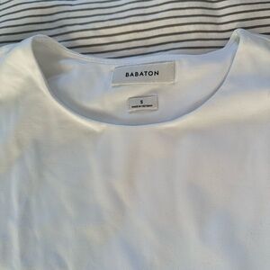 Babaton- contour crew neck- White Tee